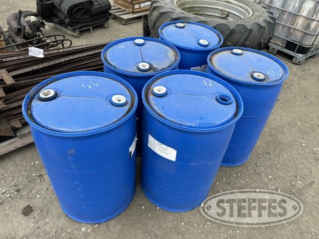 (5) Plastic barrels